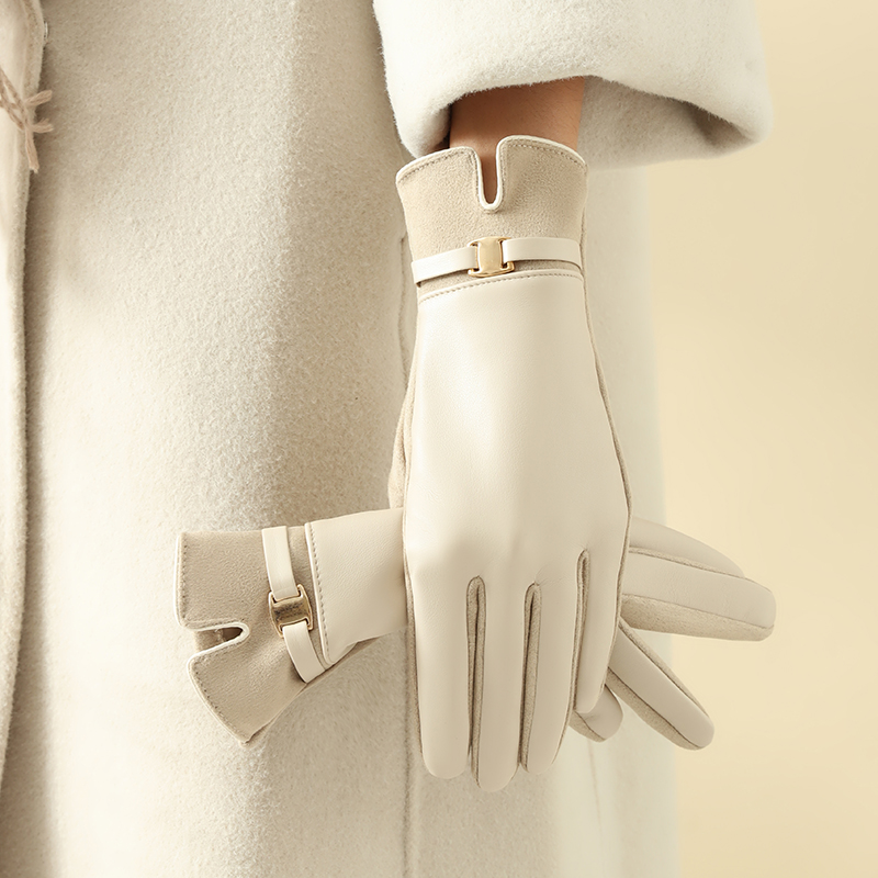 زوج واحد من القفازات للنساء في - مراجعة Leather Driving Glove وسعره