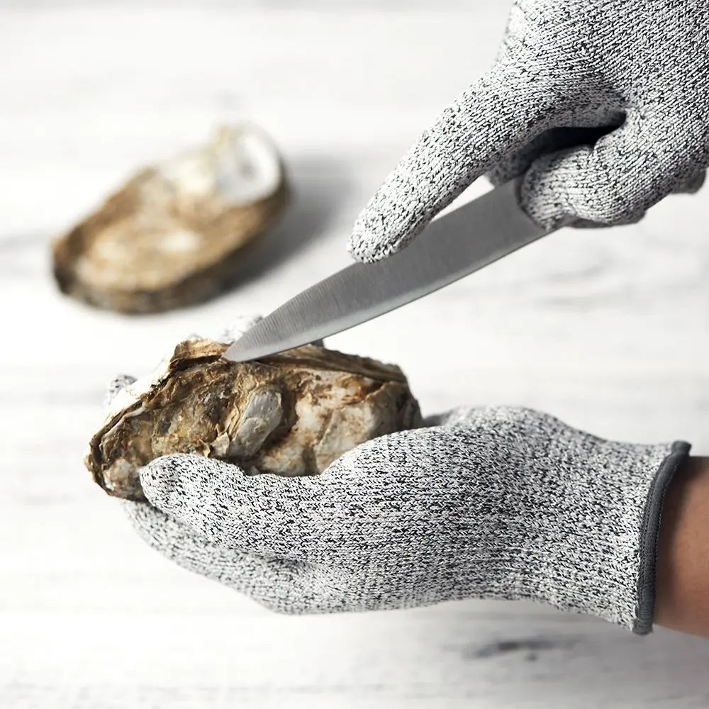 قفازات مضادة للقطع من المستوى  - مراجعة Cut Resistant Glove وسعره